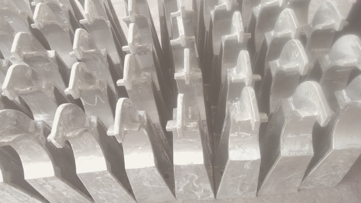 Tube hangers in series, at the Ni-Chrome works